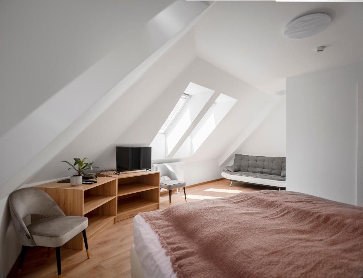 Florand Rooms&Wine Sopron Exterior photo