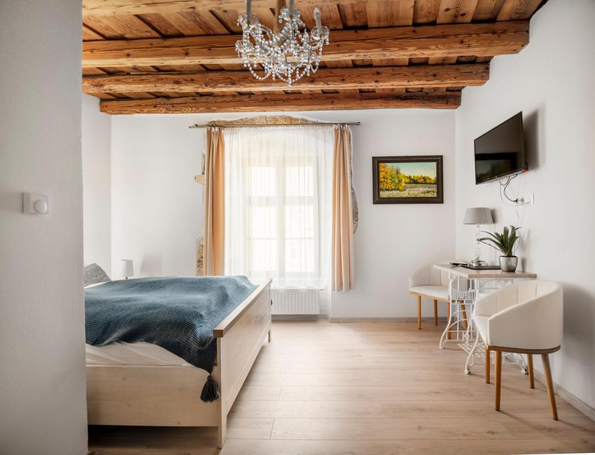 Florand Rooms&Wine Sopron Exterior photo